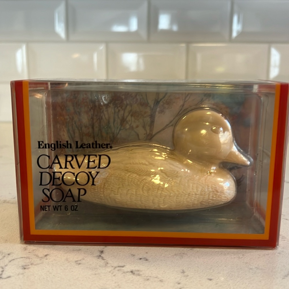 English leather carved decoy soap VINTAGE